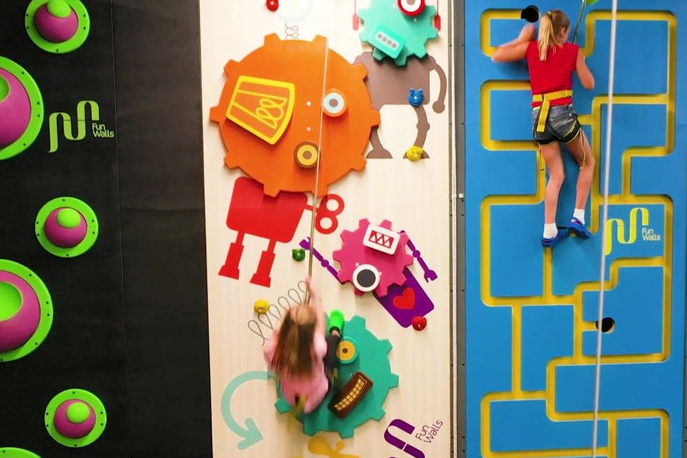 Guests on Climbing Walls
